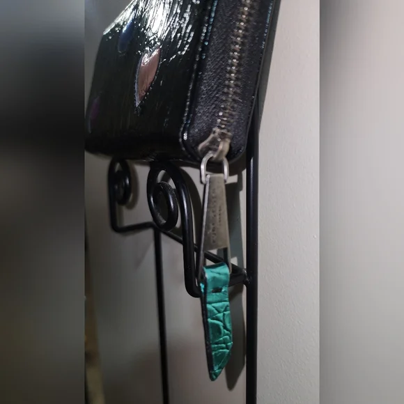 Kurt Geiger London Black Leather Puffy Rainbow Hearts Wallet - Picture 6 of 8